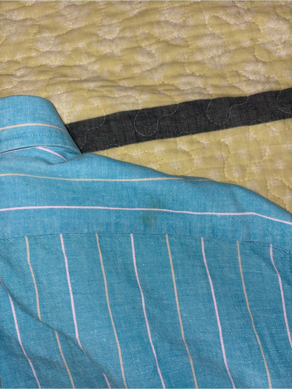 Vintage 1960s Van Heusen Men’s Light Blue Striped Button-Down Shirt size XL - Picture 4 of 5